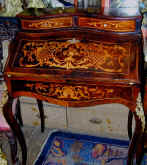 furn_bombe_inlaid_ladies_sec'y_with_mounts_red.jpg (90508 bytes)