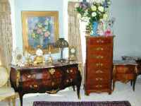 furn_group_shot_red.jpg (45838 bytes)