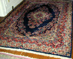 rug_kerman_blue_field_red.jpg (66370 bytes)