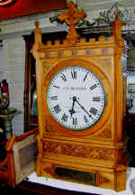 lg_oak_fusee_bracket_clock.jpg (112820 bytes)