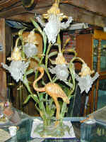 Lalique_flamingo_on_counter_unlit.jpg (106457 bytes)